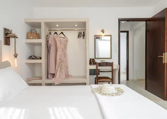 Venetian Apartment Agios Prokopios (Naxos)